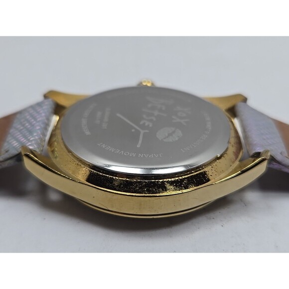 Betsey Johnson Abalone Dial Crystals Iridescent Purple Womens Watch New Battery - Picture 8 of 14